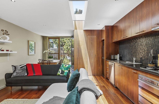 BOUTIQUE STAYS - Curran Terrace
