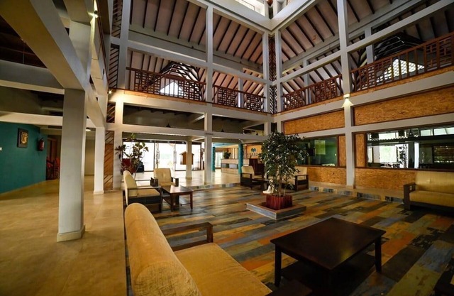 Bowfin Resort