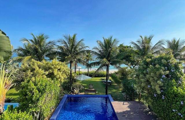 Cozy property right on the sand - Maresias Beach Available New Year's Eve