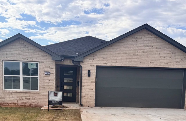 Brand new 4-bedroom home in Stillwater-under 1 mile from Boone Pickens Stadium