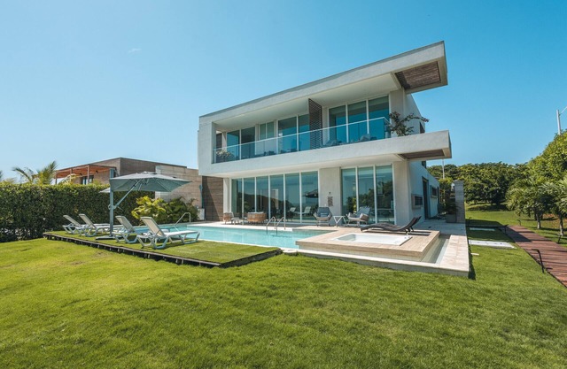 Brand new 4BR Villa at Calablanca