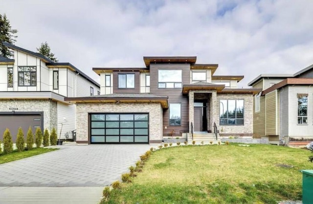 Brand new place. Beautiful and spacious