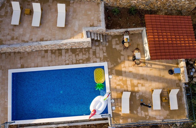 Brand new villa & pool with panoramic view