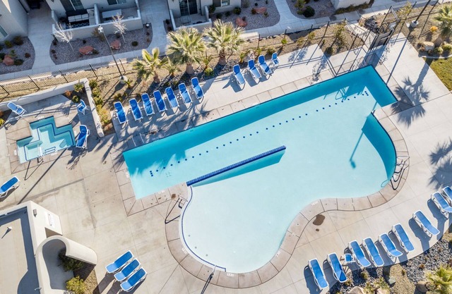 Breakfast at Tiffanys-Dog Friendly POOL OPEN