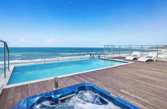 Breathtaking Ocean Views From Luxury Modern Escape!