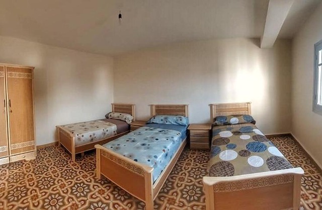 Breeze apart - 2 facade & WiFi