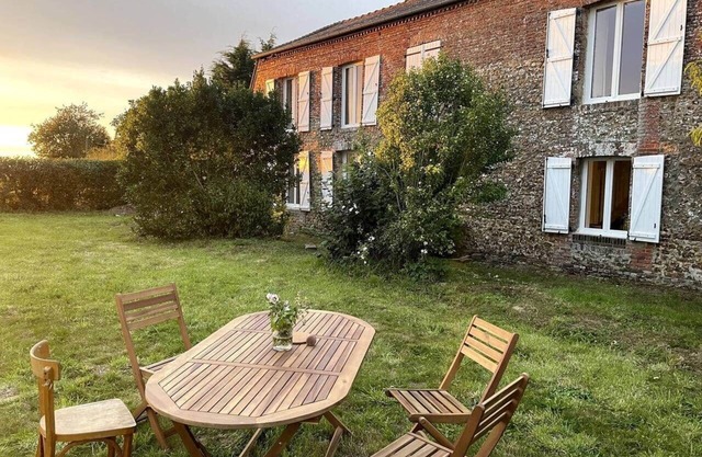 Brick house - calm, nature, comfort