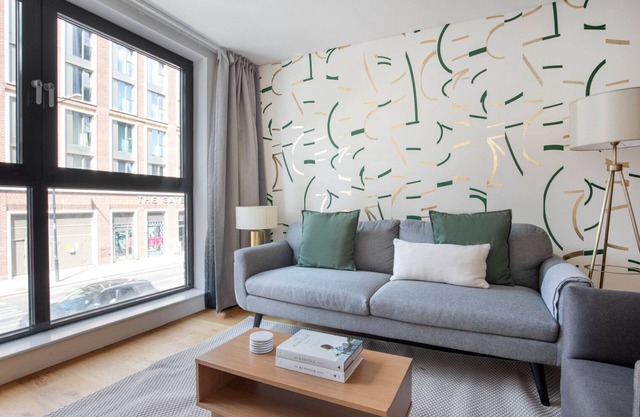 Bright Aldgate 1BR, close to Train & Liverpool Street, by Blueground