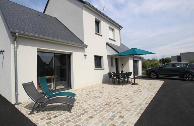 Bright and modern house with garden near the beach