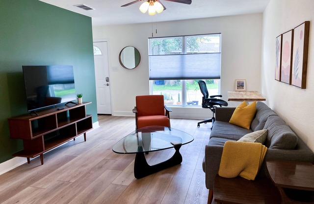 Bright and stylish two bedroom home in the heart of South Austin
