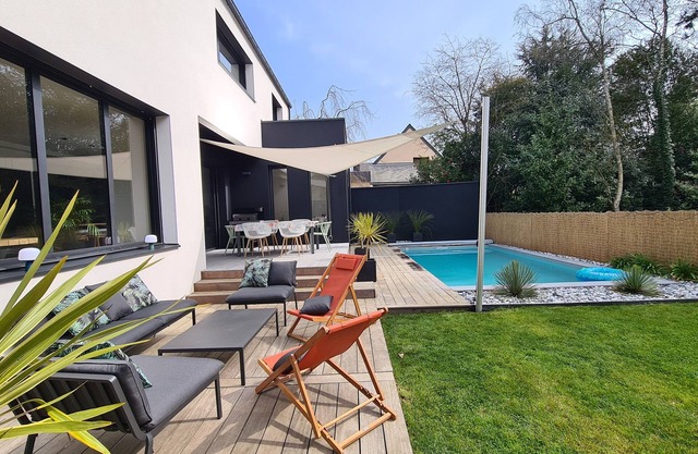 Bright contemporary house in Brittany