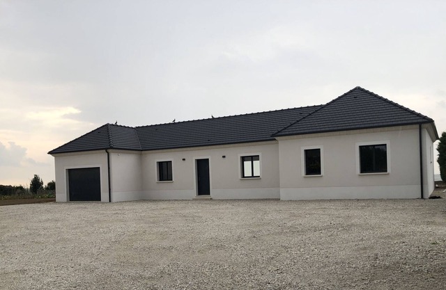 Bright house with stunning views and terrace