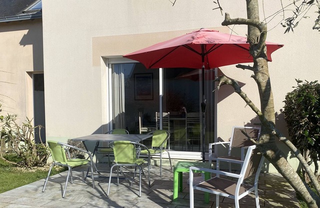 Bright house in Penvins, 6 people, pets allowed, near beach