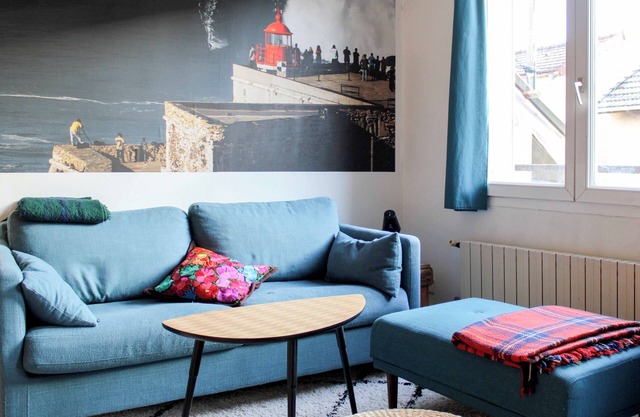 Bright T2 just outside the City of Light