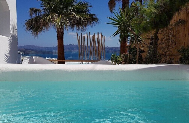 Bronze Suite with Sauna & Outdoor Hot Tub