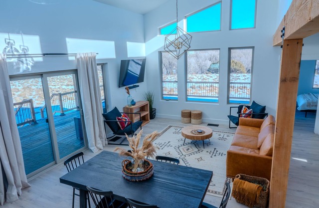 Bryce Canyon - Brycegate Retreat - Modern Comforts - Stunning Views