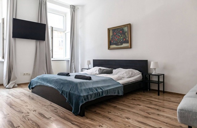 Budget Apartment with the Best Location