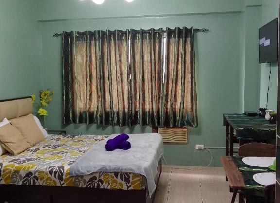 Budget Friendly Staycation in Valley Golf