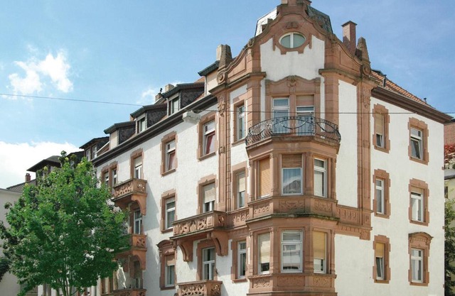 BudgetRooms - souterrain-private rooms & kitchen