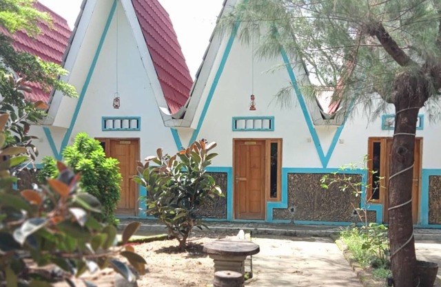 Bungalow Suwuk River View