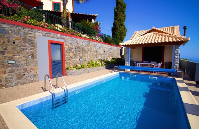 Bungalow with heated saltwater pool