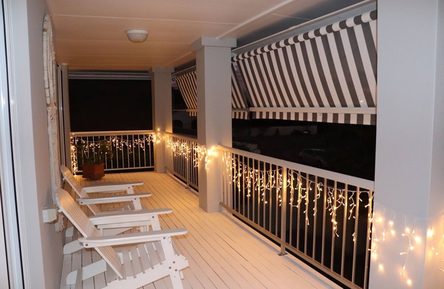 Burleigh Waters Oasis- Large Home Walking Distance to the Beach
