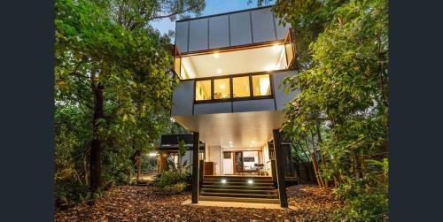 Bush & Beach Retreat,Near Golf Course Yaroomba