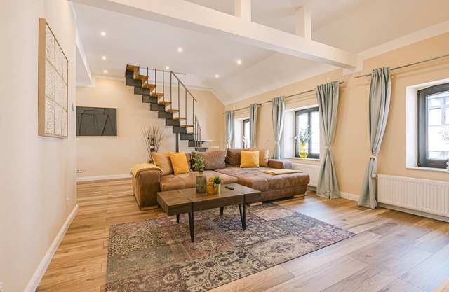 BW5 – Stylish Loft Apartment – 4 Rooms – 110 m² – Air Conditioning