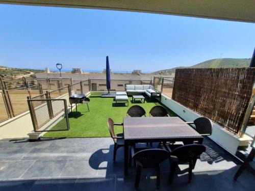 Cómodo Adosado Familiar 160 m2, parking, wifi, mascotas, jardín privado, cuna, playa y montaña