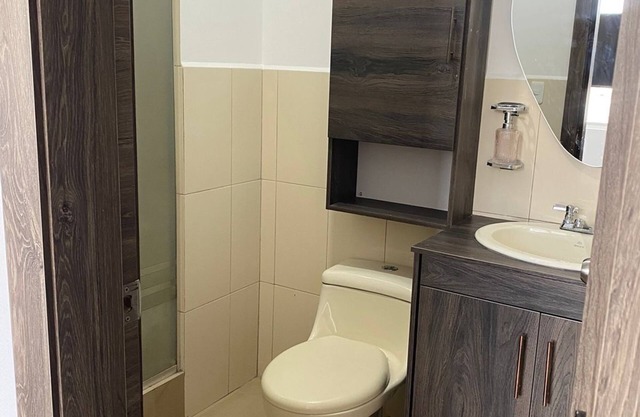 Cómodo y Céntrico Departamento 3 Habitaciones y dos Baños