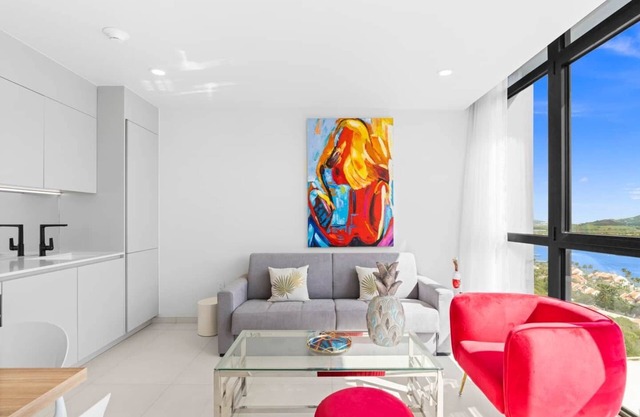 C355 - Top Floor with Lagoon View