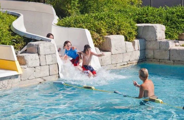 Camping 5 étoiles - Parc aquatique - ef0ghd