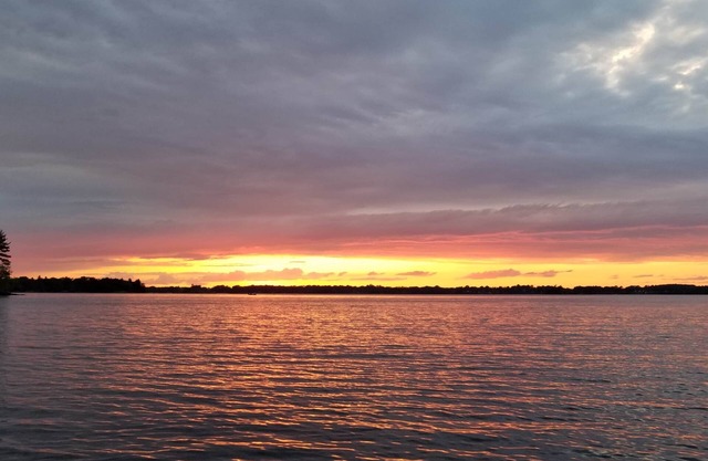 Cabin 3 w/Dock Access *BEAUTIFUL LAKE VIEW*