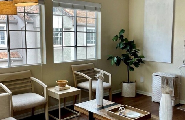 Calm and Serene 2BR San Diego Retreat. Great location!