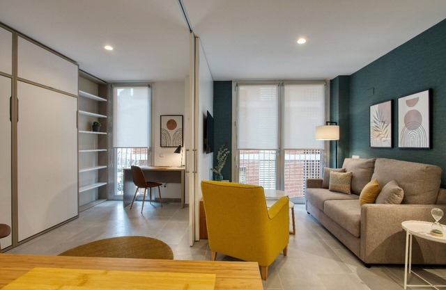 CALM APARTMENTS presents its PREMIUM APARTMENT in the heart of Barcelona.
