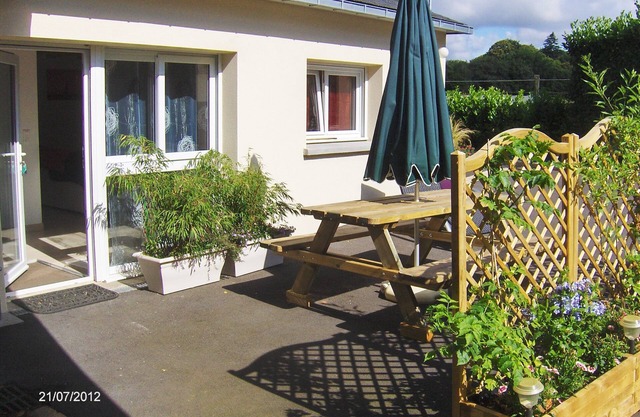 Calm & Relaxation in the countryside near VANNES. New: SPA available