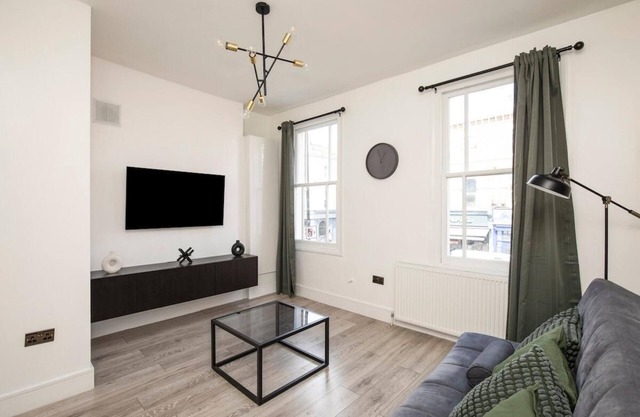 Camberwell Apartment - Stylish 4 Bed