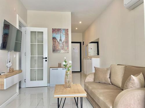 Camelia 12 1+1 on Cleopatra with partly seaview