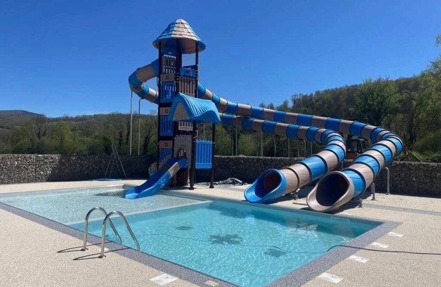 Camping 3 étoiles - Parc aquatique - ccaihg0