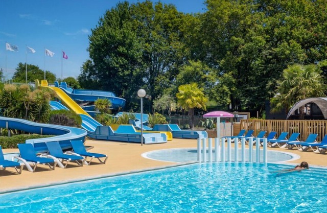 Camping 4* | Mobil-home 6p | Piscine intérieure