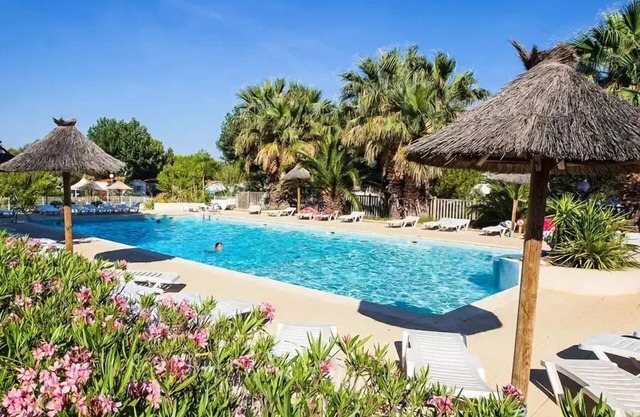 Camping Beau Rivage* - Mobile home Family Luxury Premium 3 rooms 4 people Air-conditioned with Jacuzzi