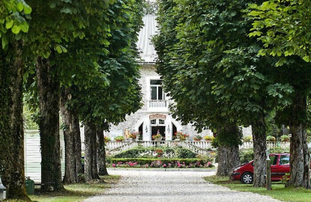 Camping Le Château de Rochetaillée* - Luxury Premium 3-room Family Chalet for 4 people Air-conditioned Jacuzzi Mountain View