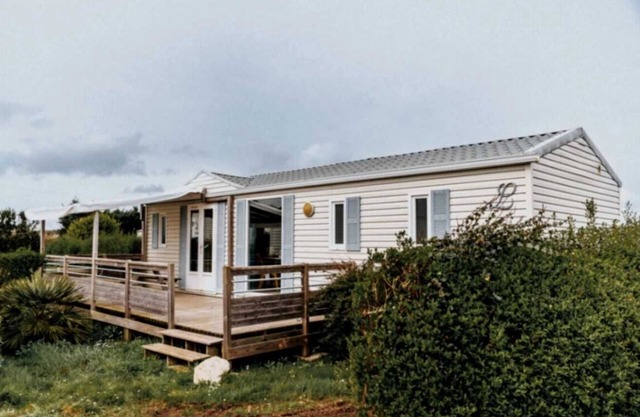 Camping - Piscine - efadch