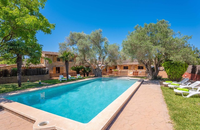 CAN CURT - CUART - Rustic house with private pool and free Wi-Fi in Alcudia