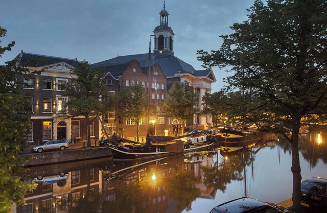 Canal-view Studio Sleeps 2 - Pets welcome - WiFi