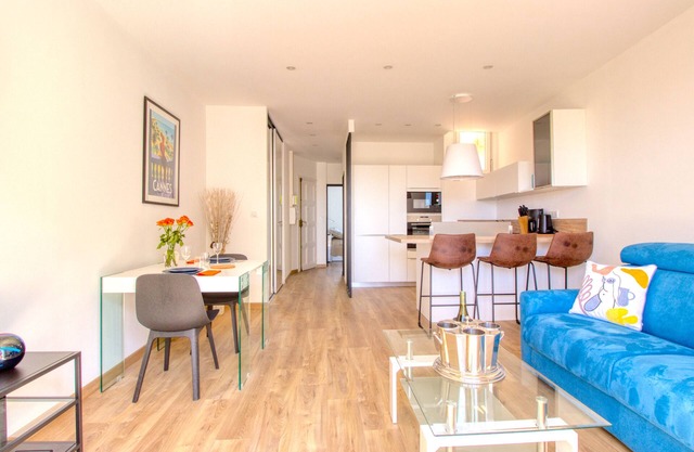 Cannes Croisette - 4 Personnes - Vue mer