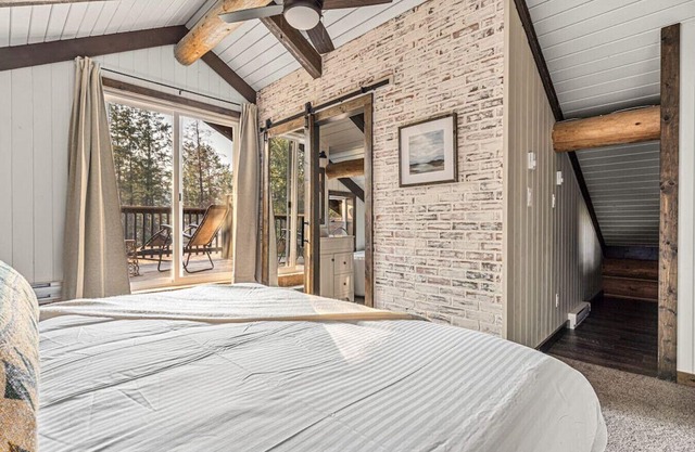 Canterbury Lodge | Private Hot Tub | Arcade Games