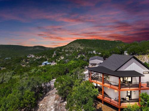 Canyon Tree House