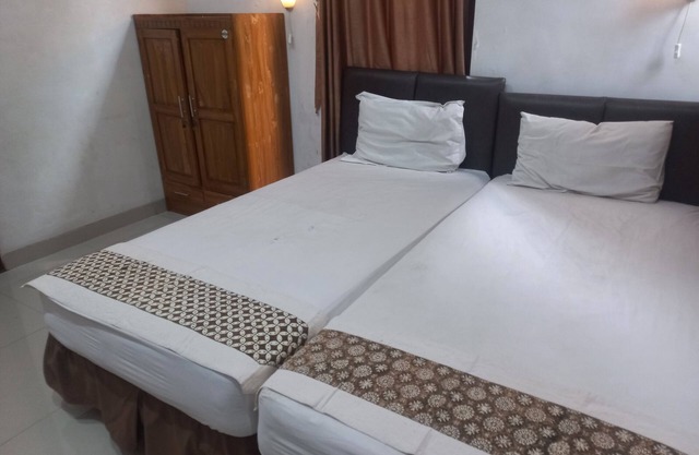 Capital O 93872 Natura Guest House Syariah Near alun alun kota purwokerto