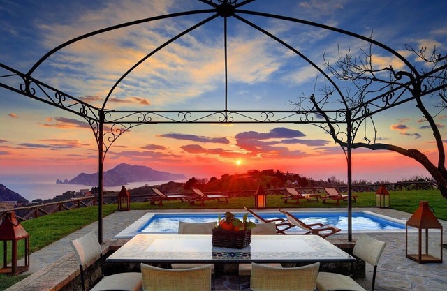 Capitano: 360° Views, Heated Pool & Concierge by Feeling Italy
